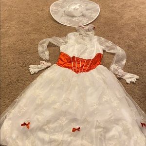 Mary Poppins costume standard size